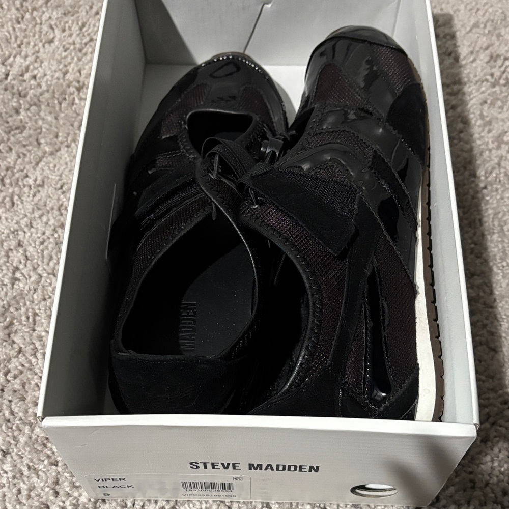 Steve Madden Black Women's Mixed-Material Sneakers